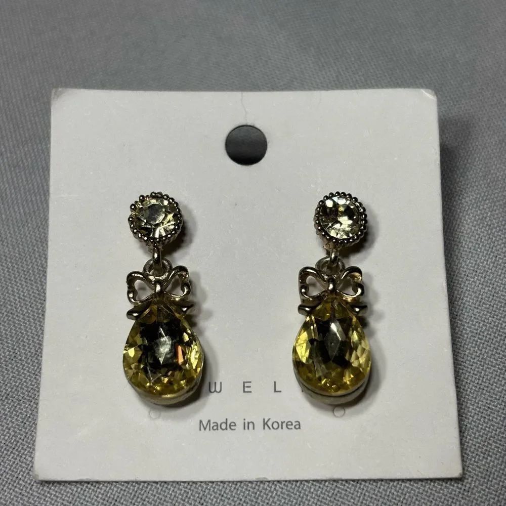 New! Gold Tone Stud Teardrop Earrings